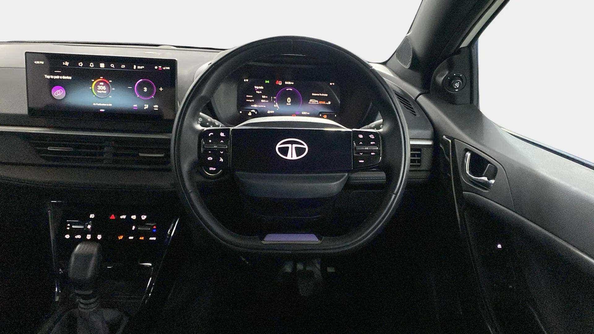 Dashboard and steering wheel of a Tata Nexon 2017-2023