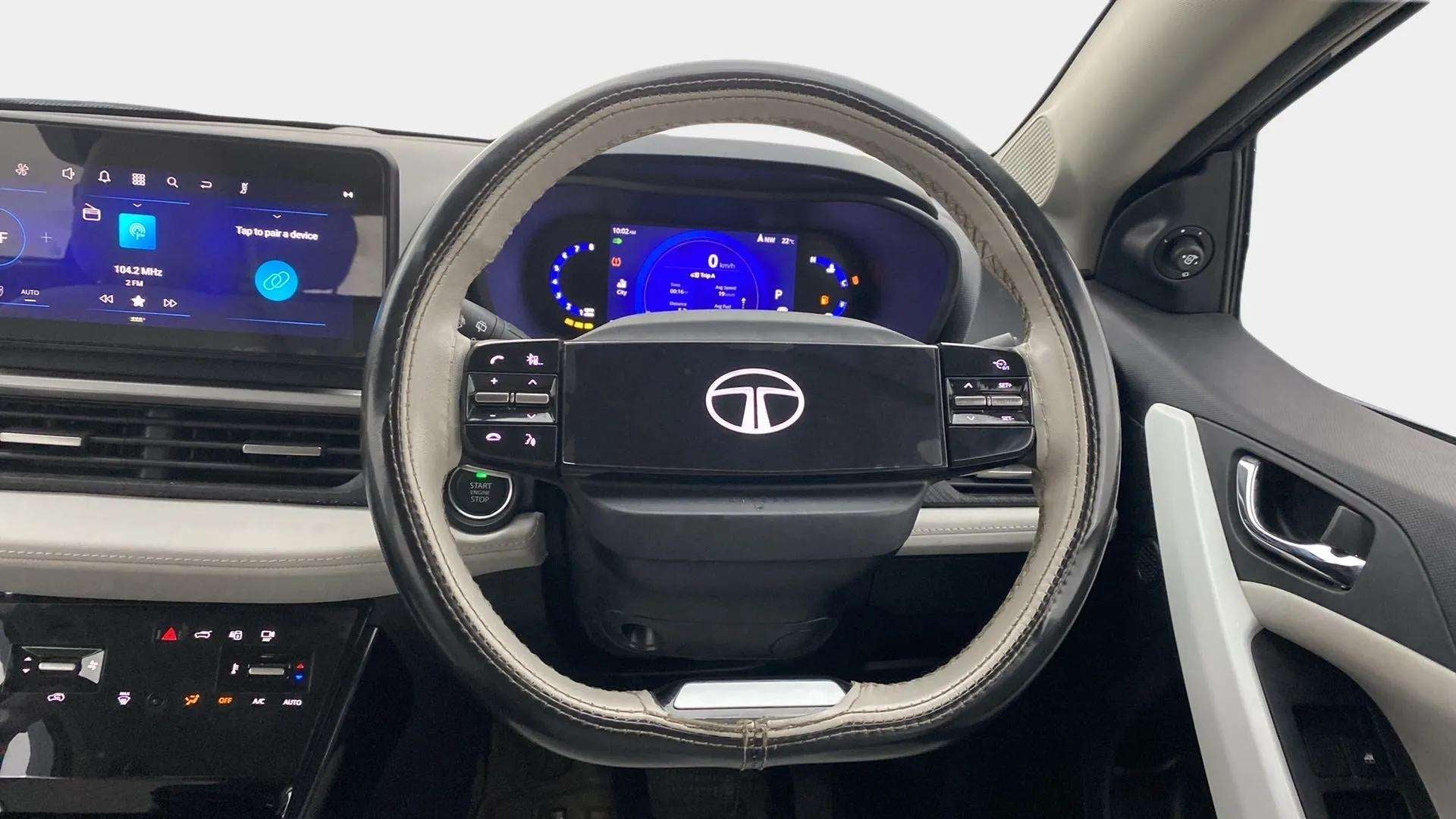 Dashboard and steering wheel of a Tata Nexon 2017-2023