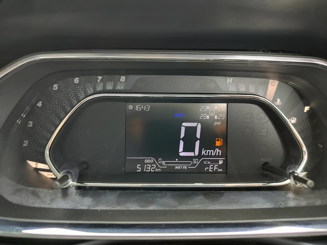 Instrument cluster of a Tata Nexon 2017-2023
