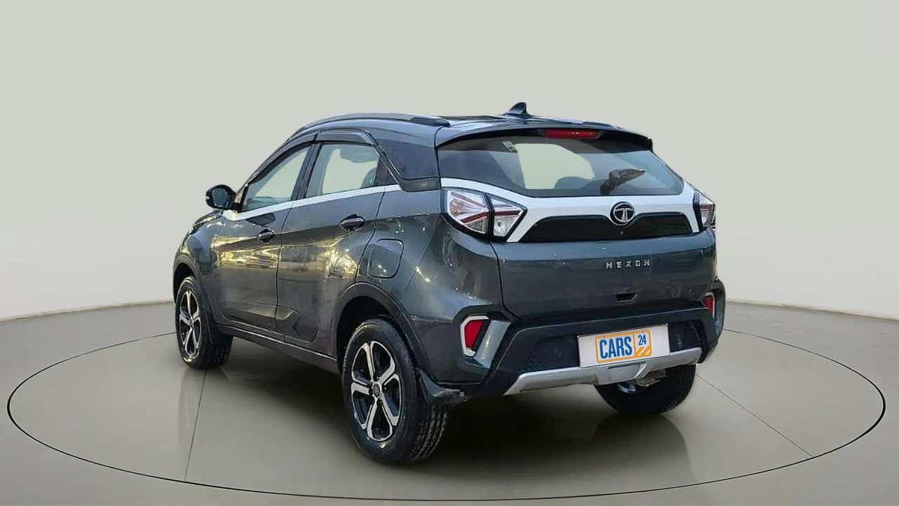 Rear three-quarter of a Tata Nexon 2017-2023