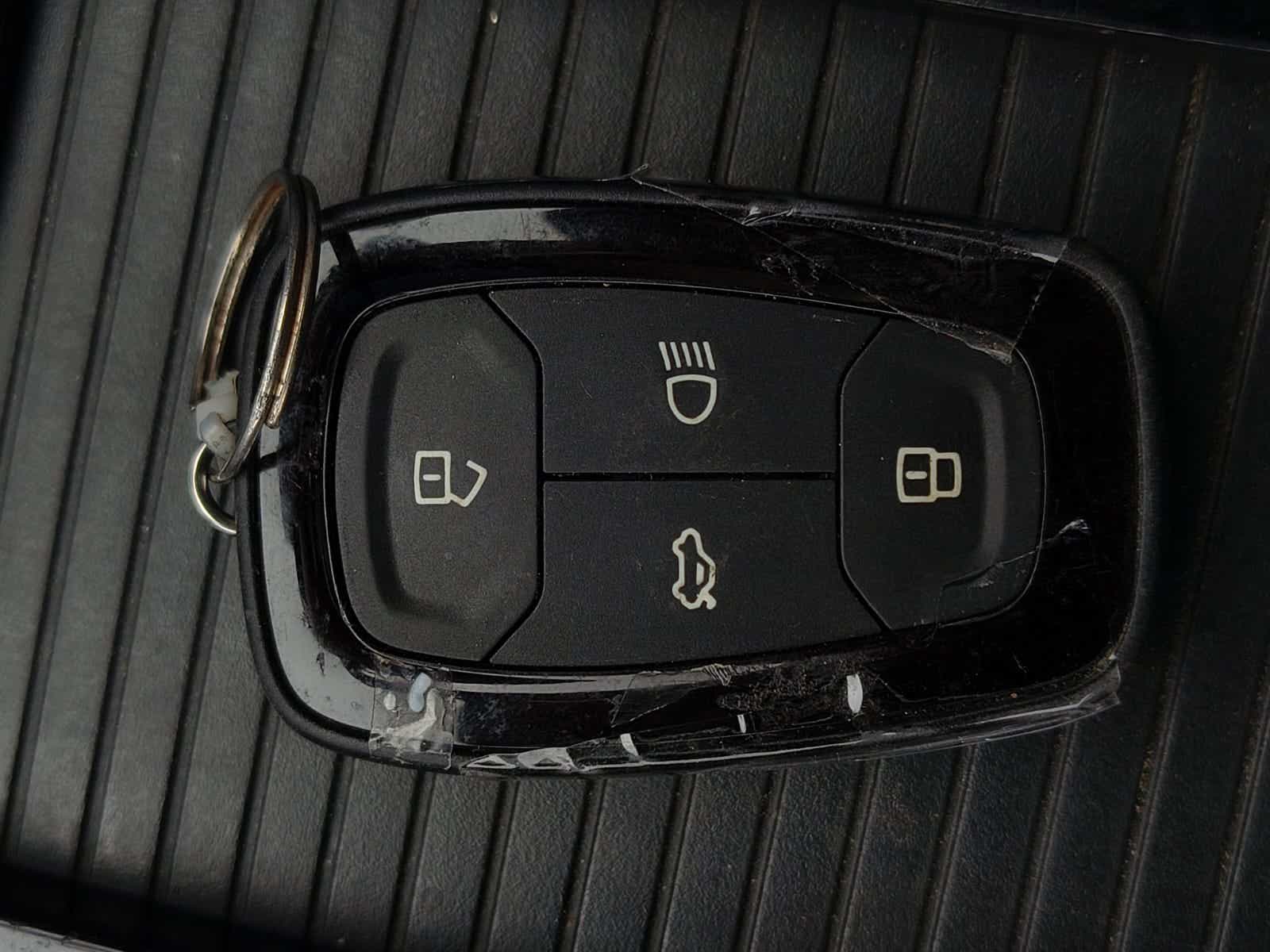 Top view of a Tata Nexon 2017-2023 car key fob