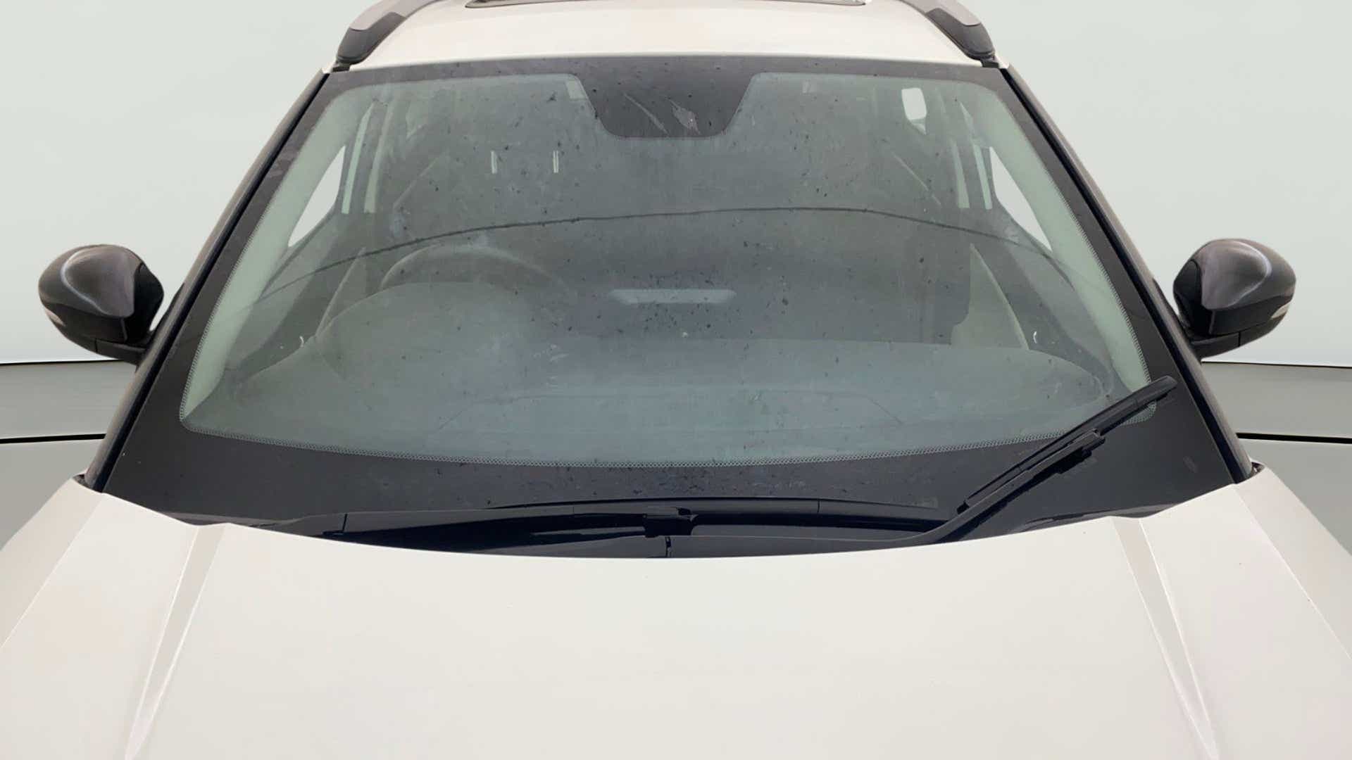 Front windshield and bonnet of a Tata Nexon 2017-2023