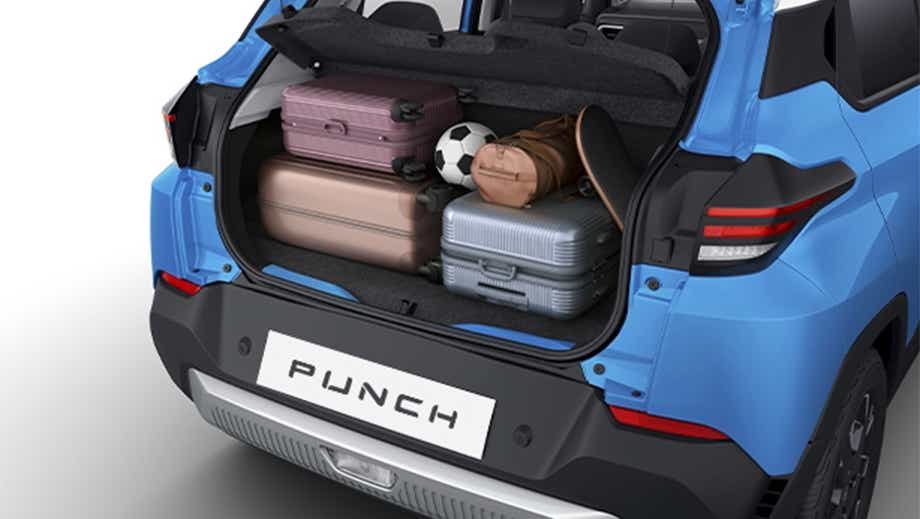 Boot space of a black Tata Punch Facelift