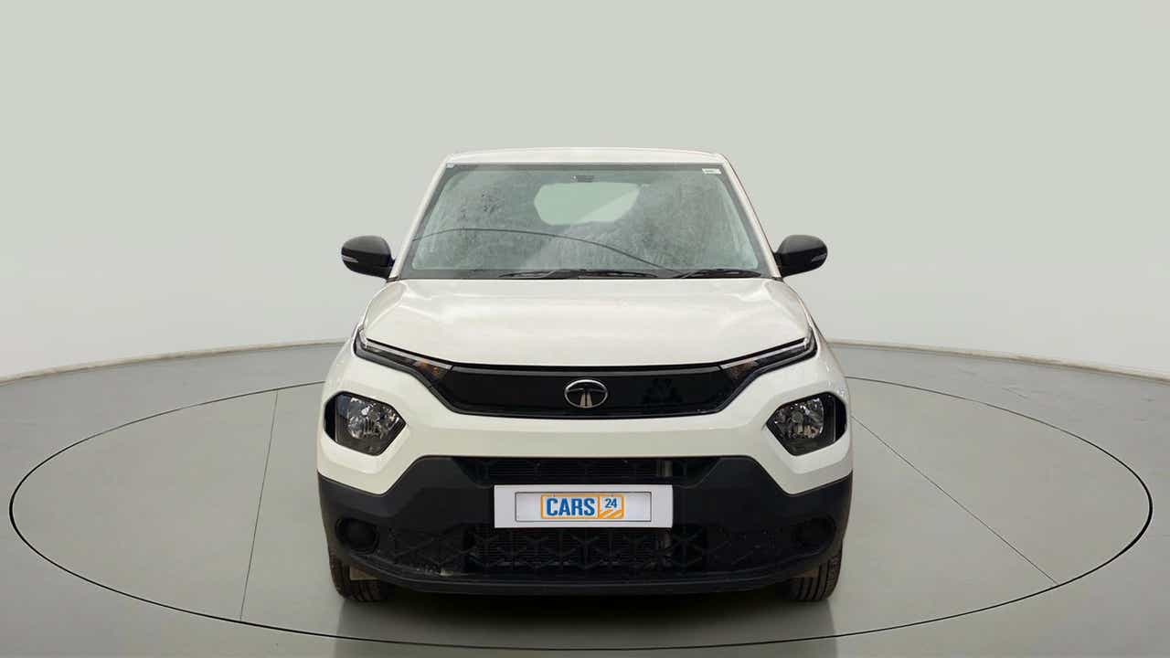 Front view of a Orcus White Tata Punch