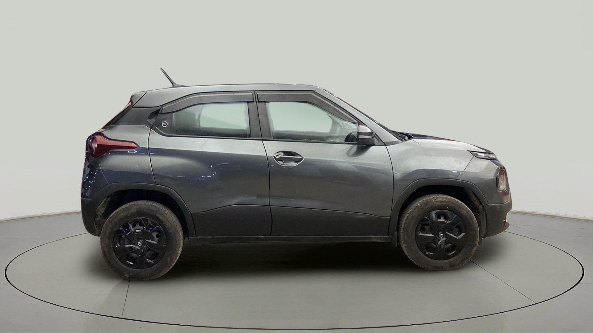 Side view of a Tata Punch