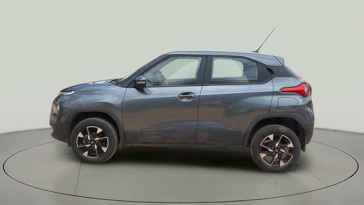 Side view of a Daytona Grey Tata Punch