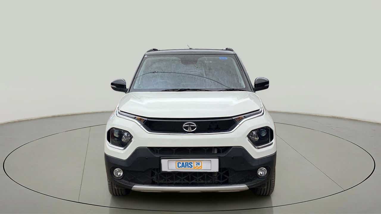 Front view of a Orcus White Tata Punch