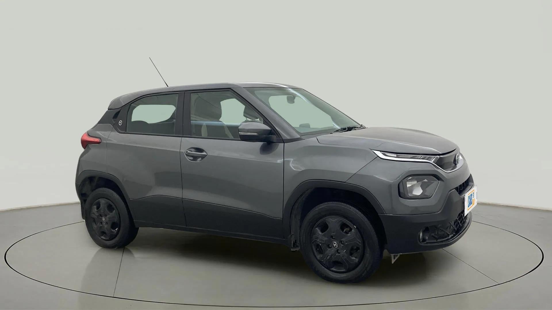 Front three-quarter view of a Daytona Grey Tata Punch