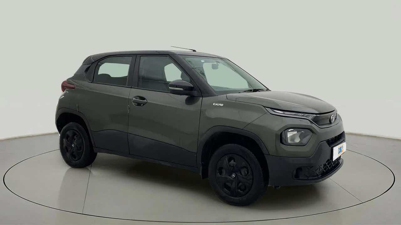 Front three-quarter view of a Tata Punch