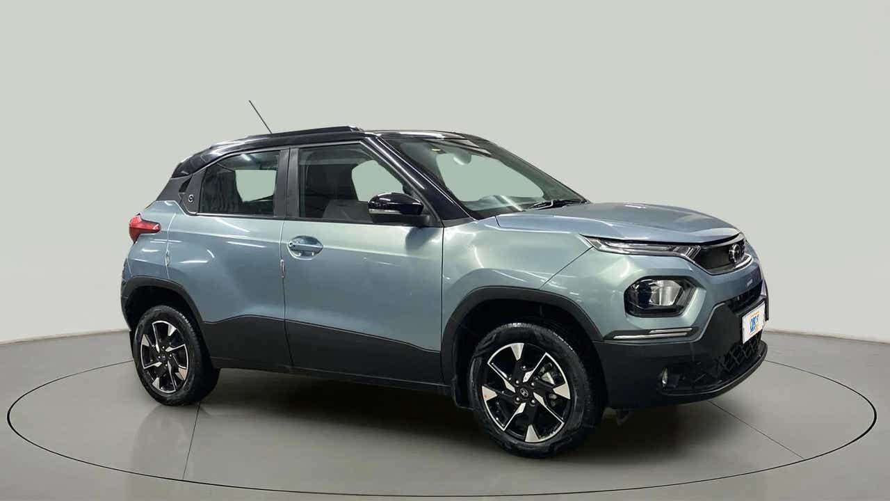 Side view of a Tata Punch