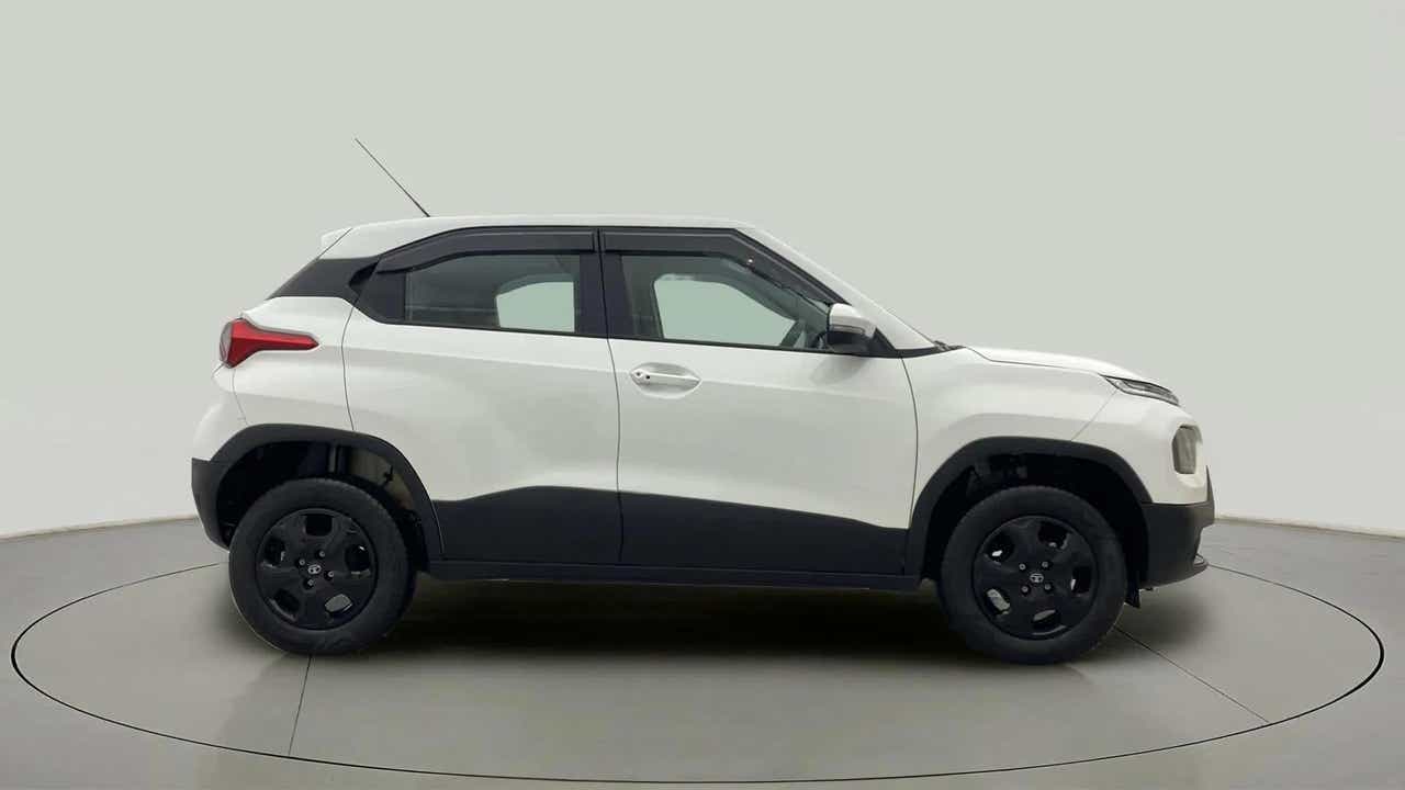 Side view of a Orcus White Tata Punch