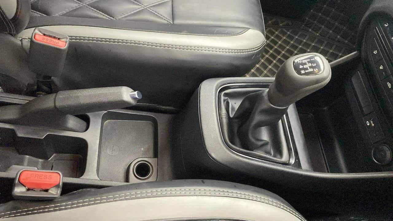 Gear lever and handbrake of a Tata Punch