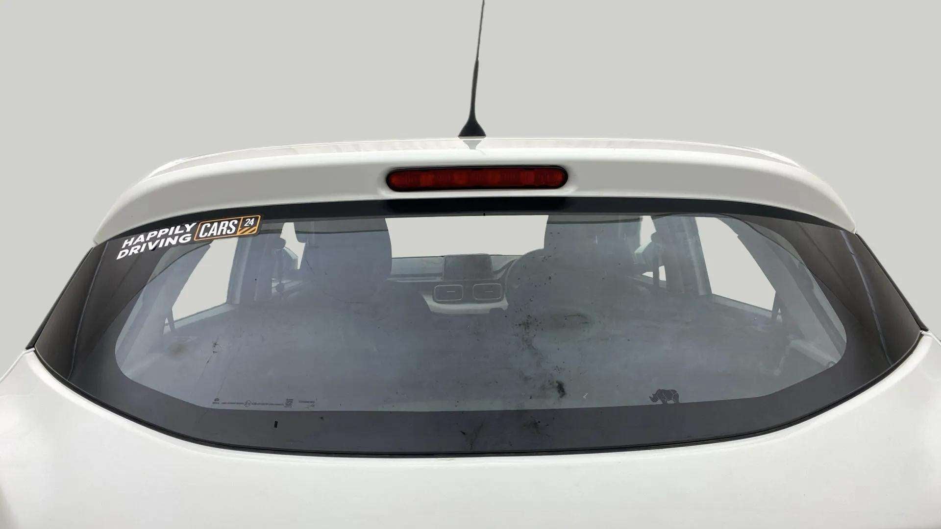 Rear view of a Orcus White Tata Punch