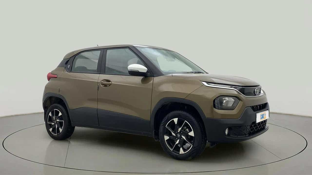 Front three-quarter view of a Tata Punch