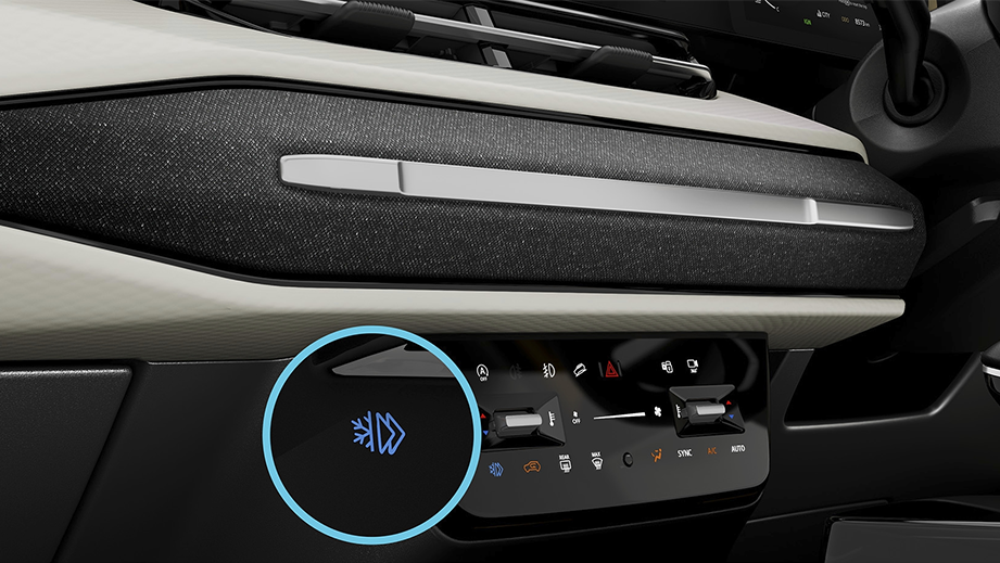 Climate control panel of a Tata Sierra