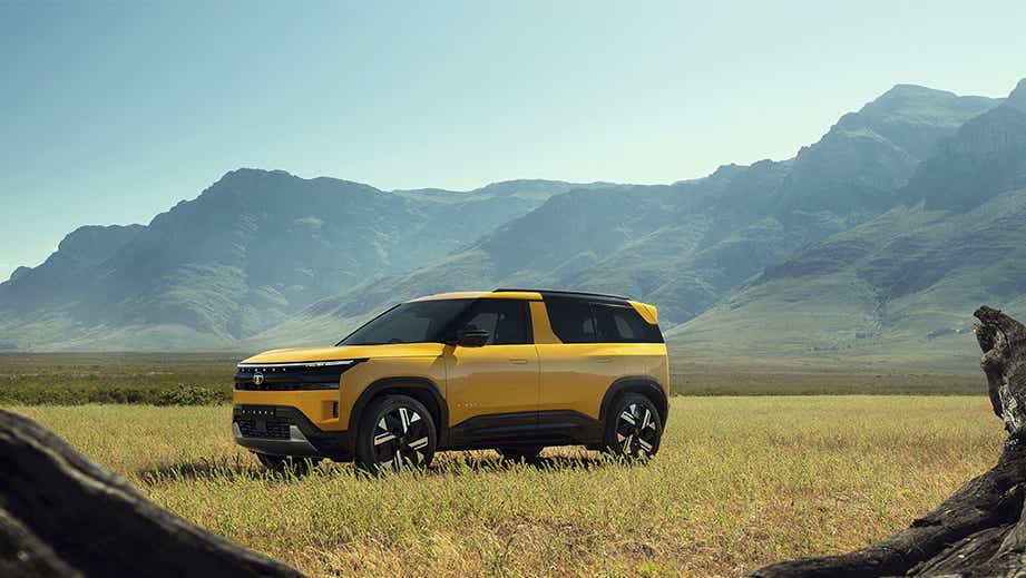 Side view of a andaman adventure Tata Sierra