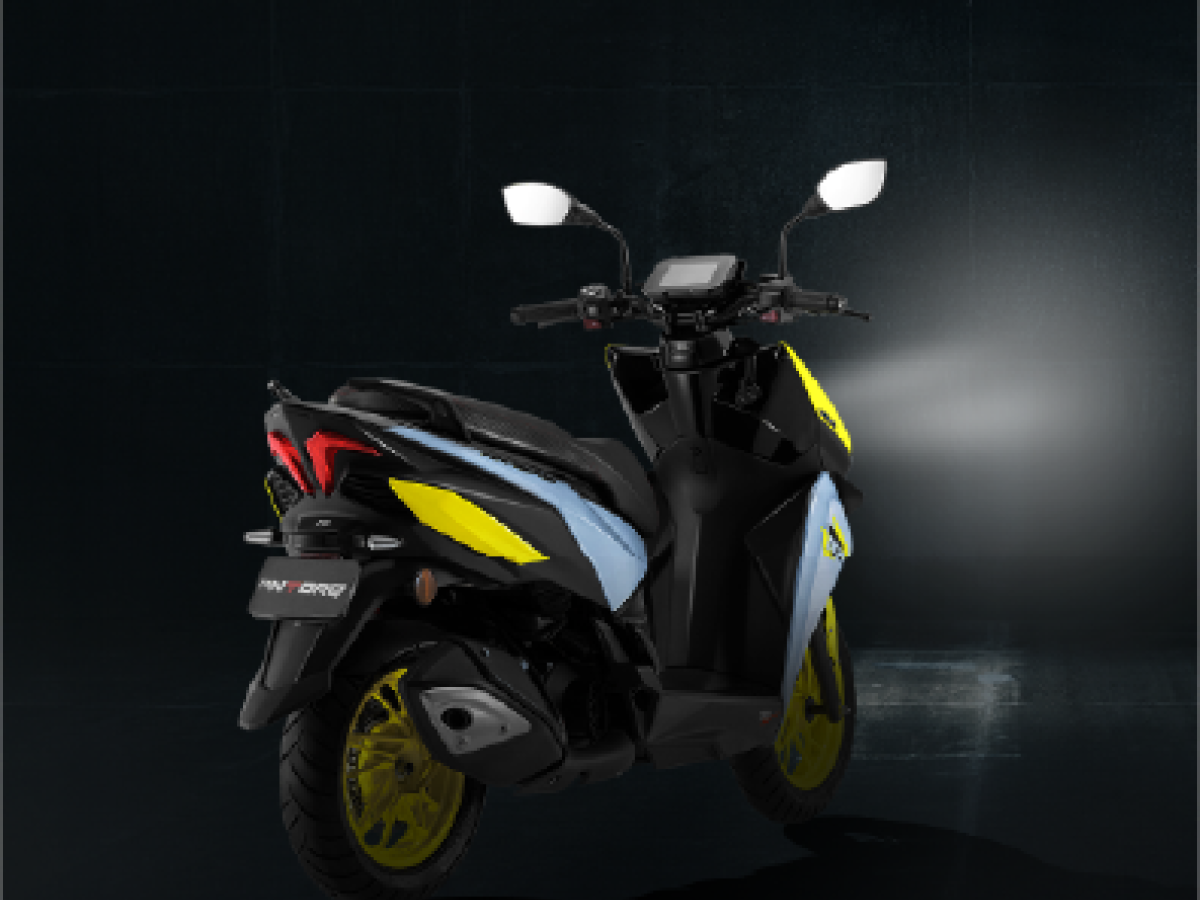 Rear Right Side View