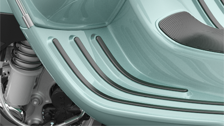 Footboard close-up of a Verde Amabile Vespa