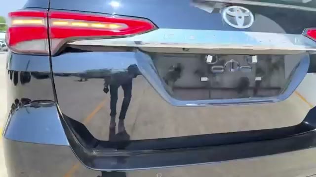 toyota-fortuner-Bootspace-image