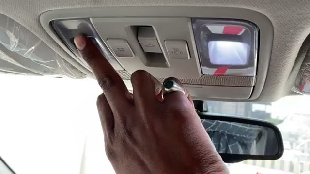 hyundai-creta-Sunroof-image
