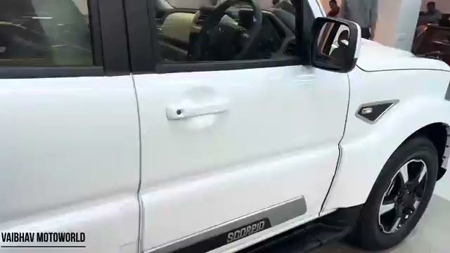 mahindra-scorpio-classic-Interior-image