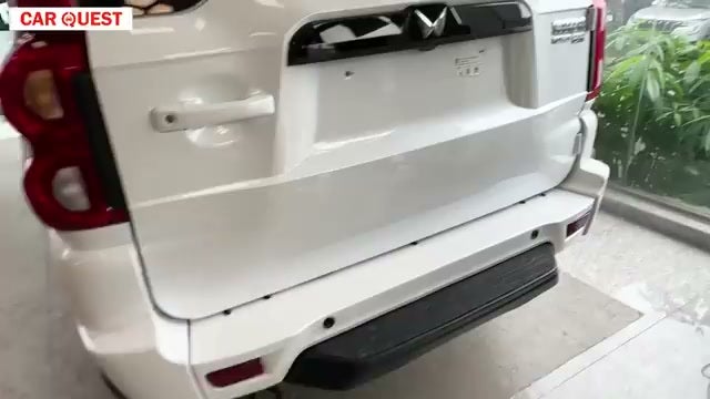 mahindra-scorpio-classic-Interior-image