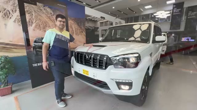mahindra-scorpio-classic-Tyres-image