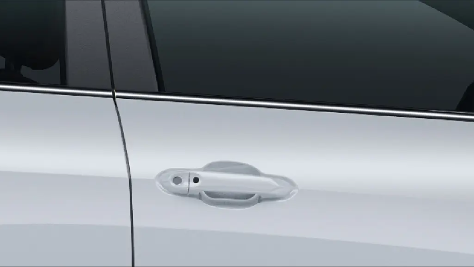 Close-up of driver door handle of Vinfast VF7