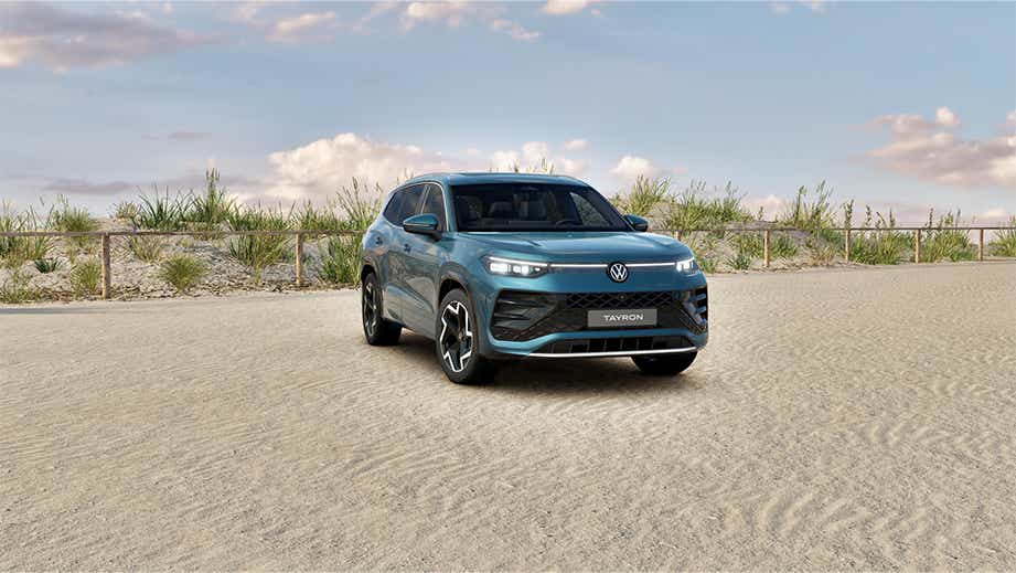 Front three-quarter view of a Volkswagen Tayron