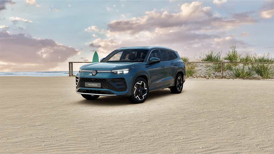 Front three-quarter of a Volkswagen Tayron