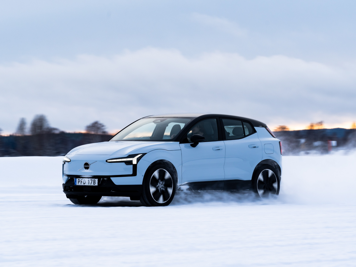 Front three-quarter view of a cold blue Volvo EX30