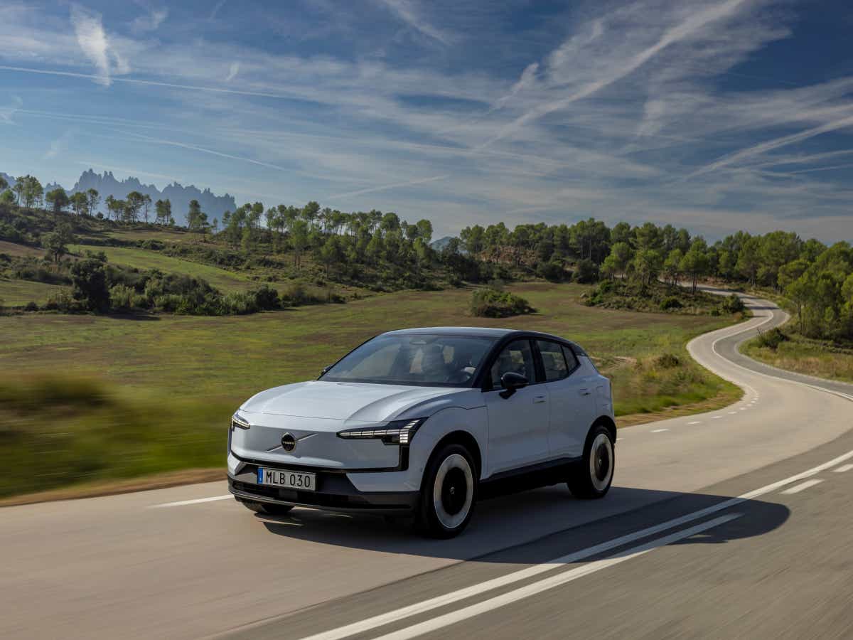 Front three-quarter of a cold blue Volvo EX30