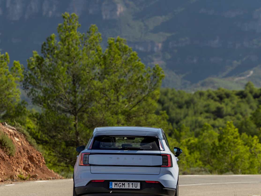 Rear view of a crystal-white Volvo EX30