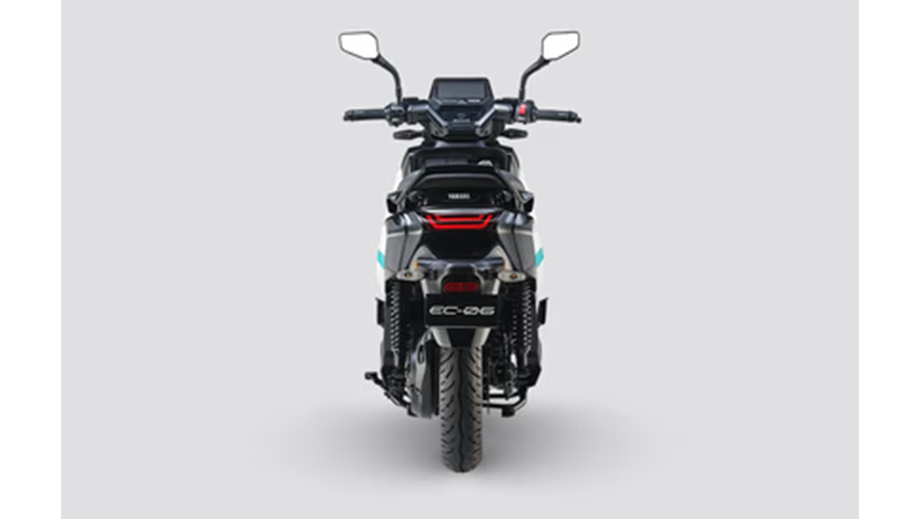 Rear view of Yamaha EC 06