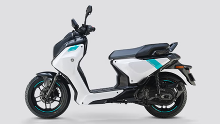 Left side view of Yamaha EC 06